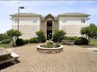 102 Campus Walk #201, Elon, NC 27244