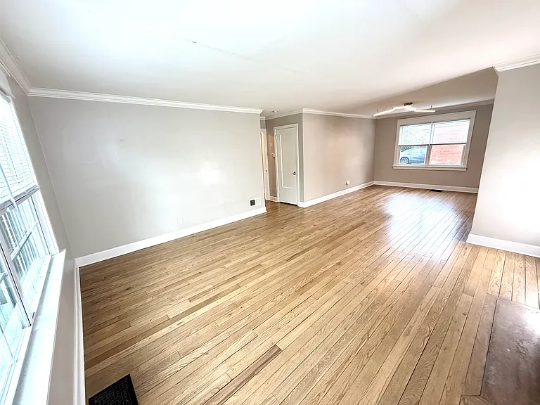 1608 Waltham Rd — Photo 6