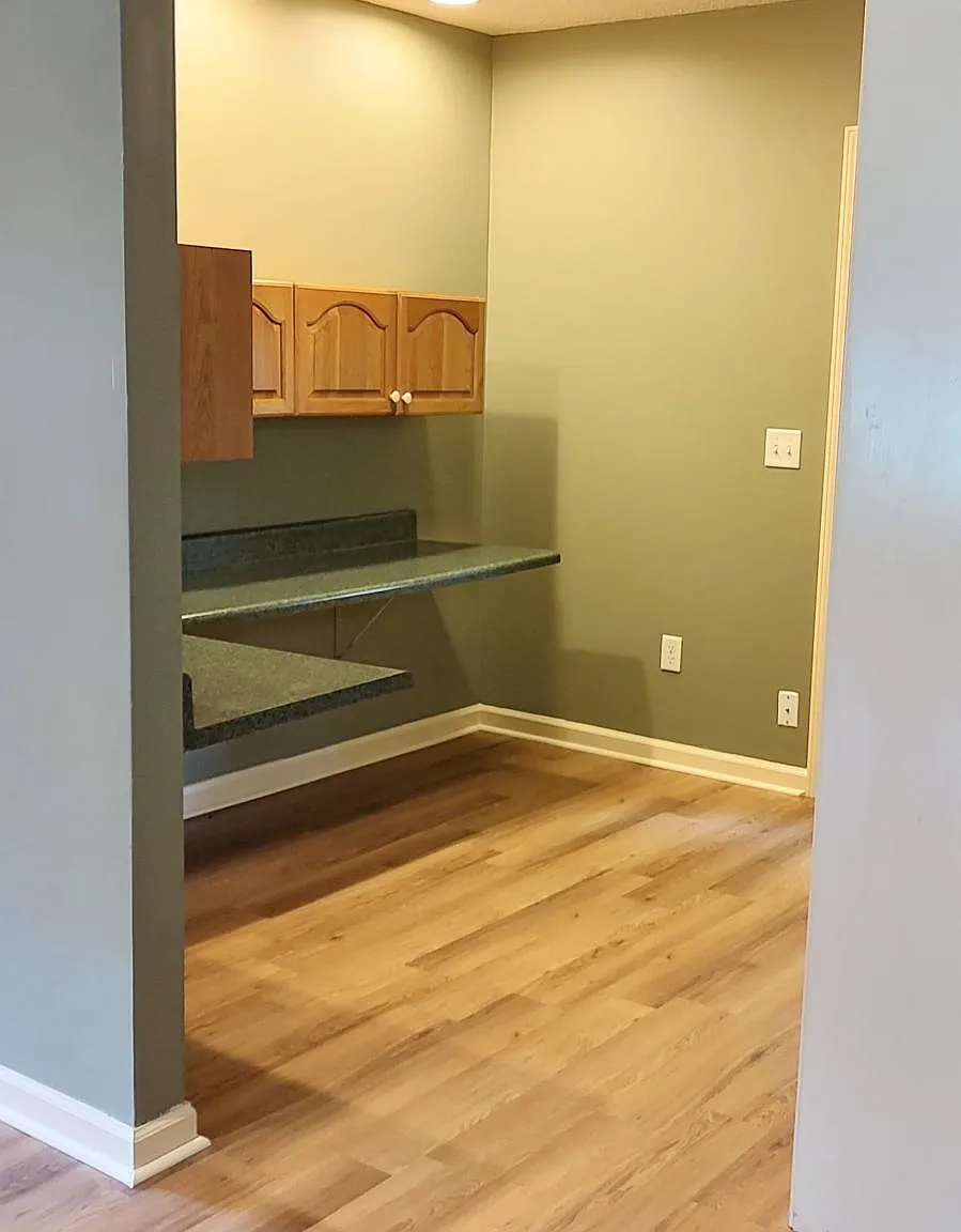 29 SE Jim St — Photo 3