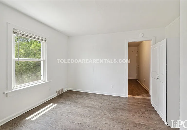 3843 Peru St #3 — Photo 4