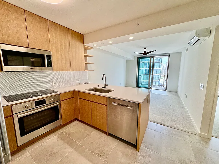 1388 Kapiolani Blvd #1707-170 — Photo 4