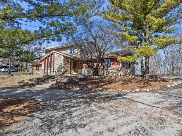 4804 Chapel COURT, Hubertus, WI 53033