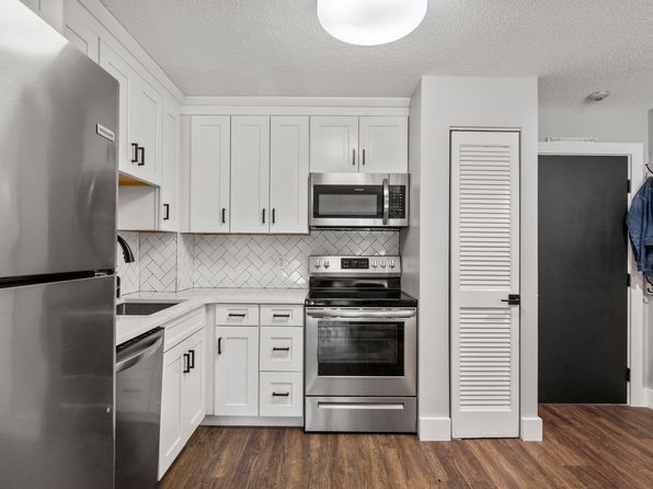 160 Burkhall St Unit 212, Weymouth, MA