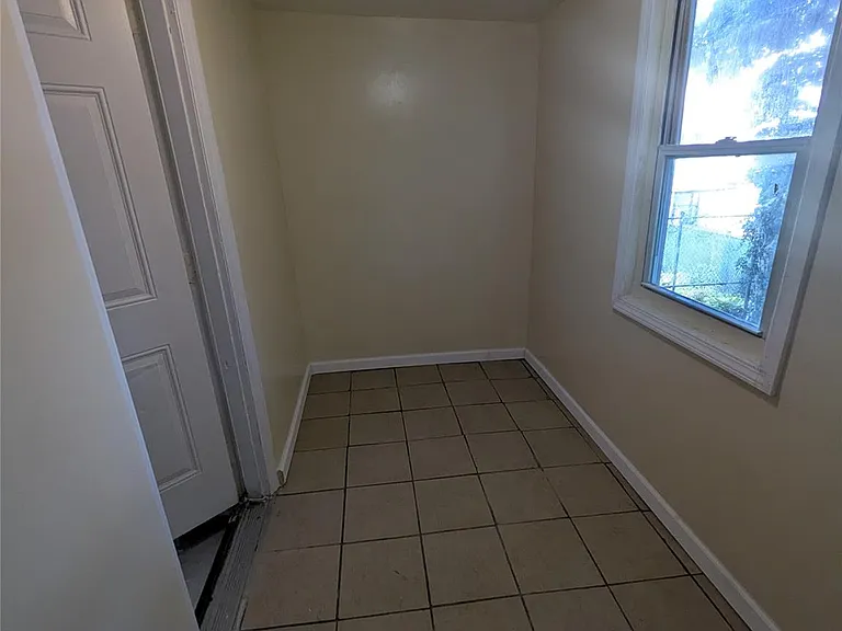 205-11 110th Ave #1 — Photo 15