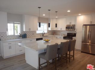 19031 Friar St, Reseda, CA