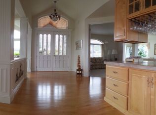 5702 Pinnacle Ct NE, Tacoma, WA 98422