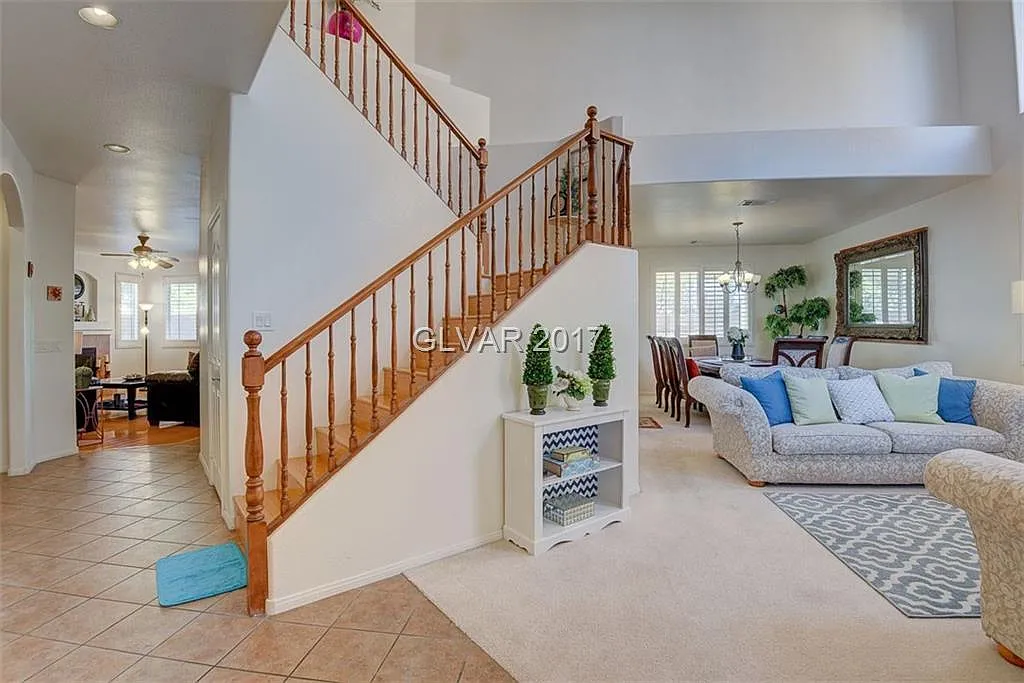 5 bed, 3134 sqft, $795 — Photo 2
