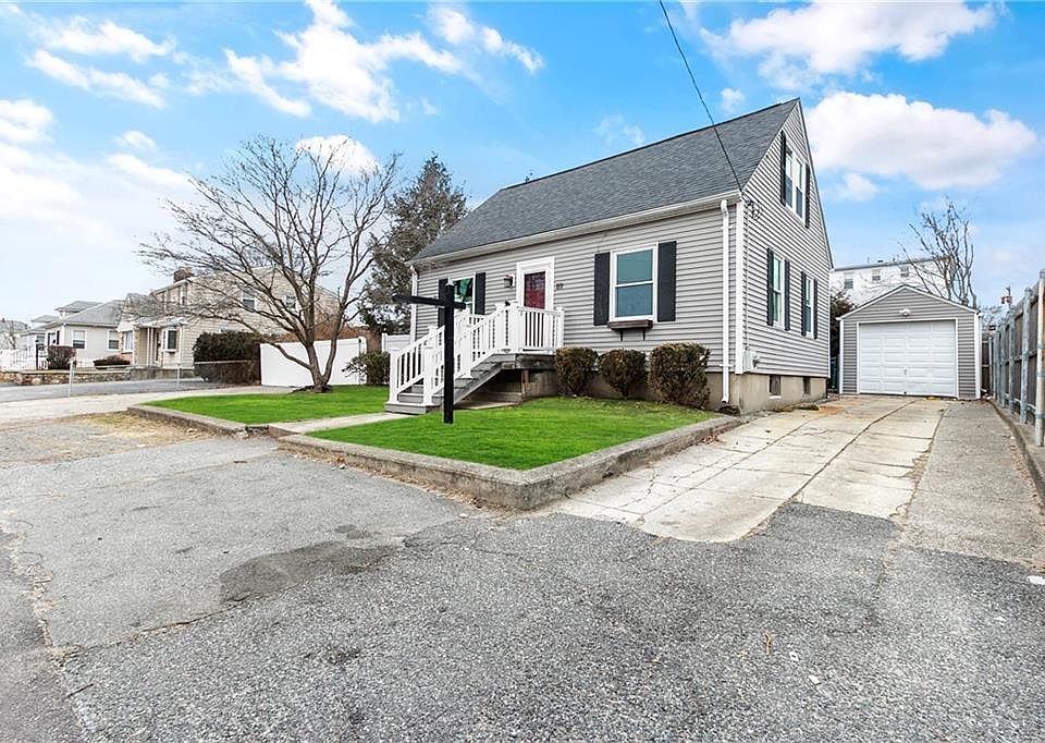 89 Vincent Ave, North Providence, RI 02904 Zillow