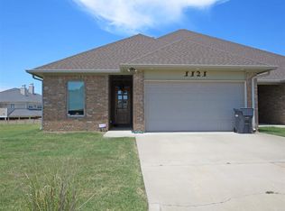 1121 Blackjack Dr, Ardmore, OK 73401