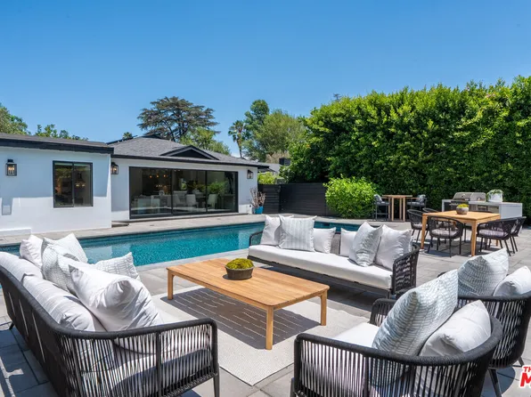14348 Roblar Pl, Sherman Oaks, CA 91423