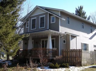 166 Hanson Rd, Saint Paul, MN 55115