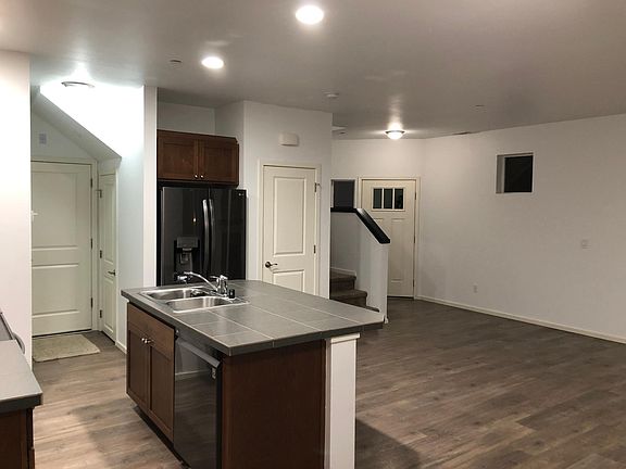 4th image of 21403 104th Street Ct E