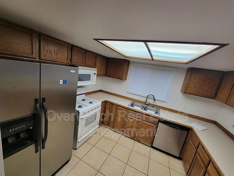 Building Photo - 1265 Norman St #1