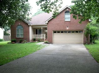 142 Royal Ct, Gallatin, TN 37066