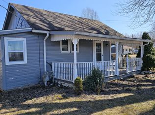 146 Clay St, Frazeysburg, OH 43822