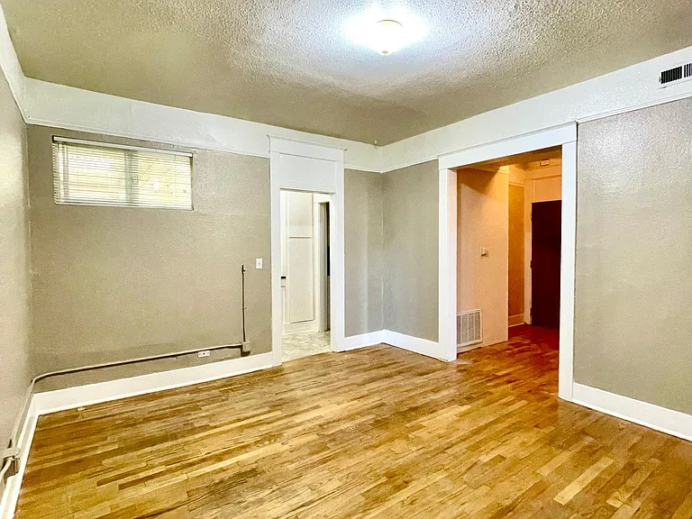 816 S 8th St #104 — Photo 4