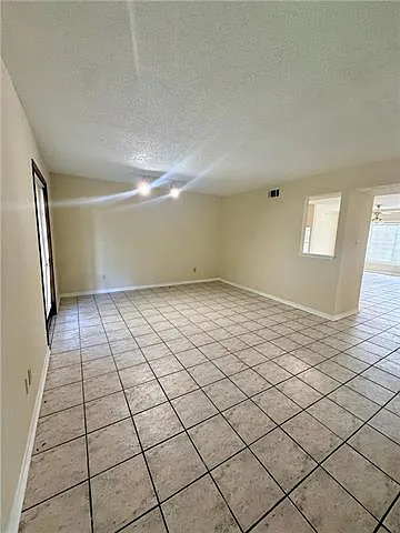 1507 Savannah Dr — Photo 7