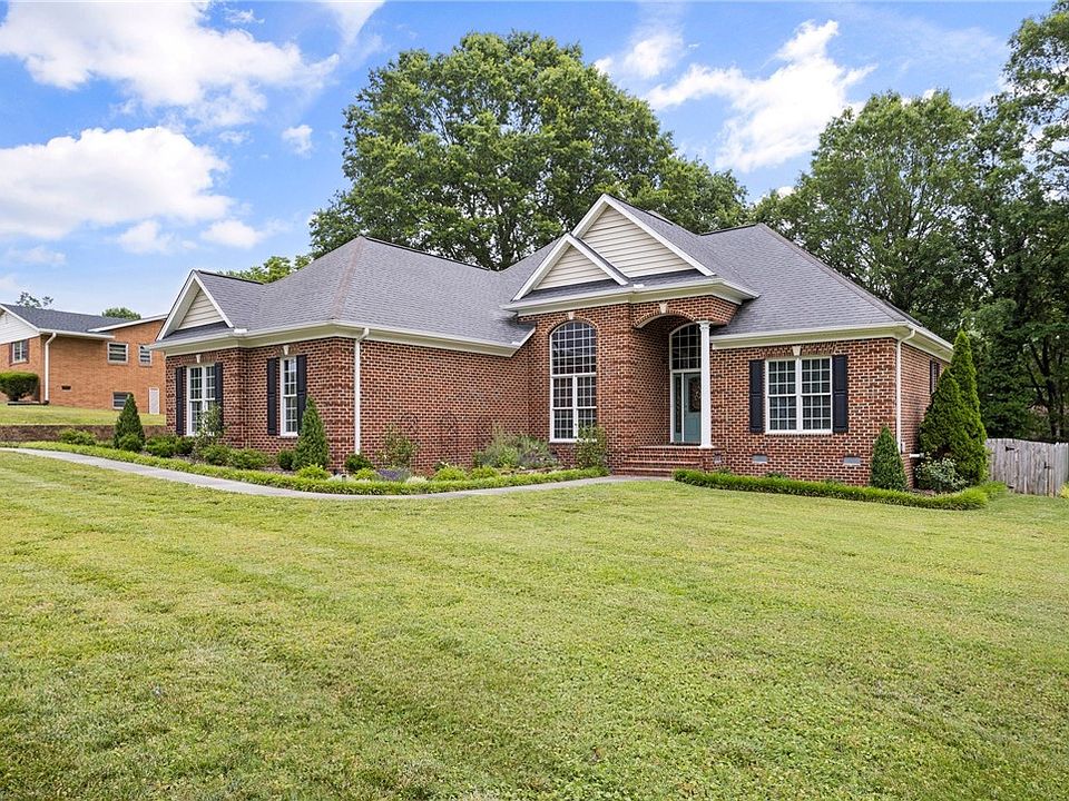 1403 Ridgecrest Ave, Burlington, NC 27215 Zillow