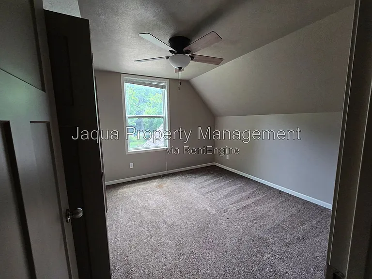 10578 Stadium Dr — Photo 14