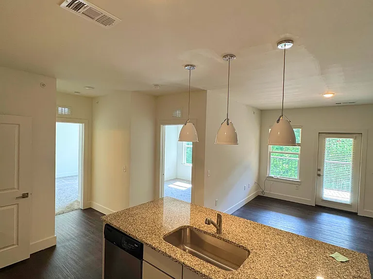 99 Halls Pl — Photo 12