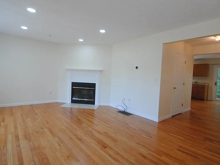 68 Georgetown Dr — Photo 1