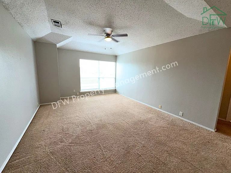 2805 Crater Lake Ln — Photo 16