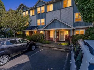 1019 N Park St #20, Victoria, BC V8T5L4