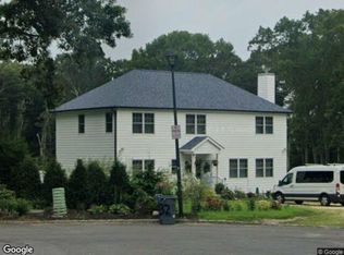 132 Moet Dr, Riverhead, NY 11901