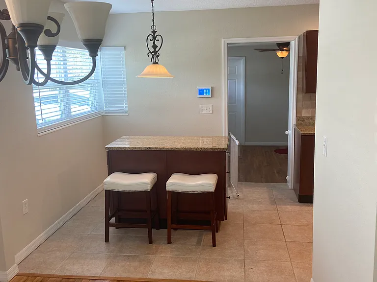 515 E Adalee St — Photo 15