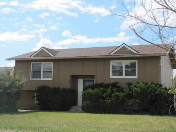 3326 Latigo St, Newcastle, WY 82701