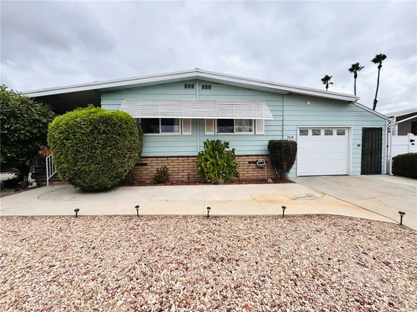 26130 Fountain Palm Dr, Homeland, CA 92548