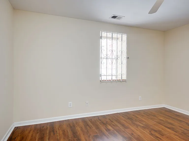 714 Broad St #B — Photo 18