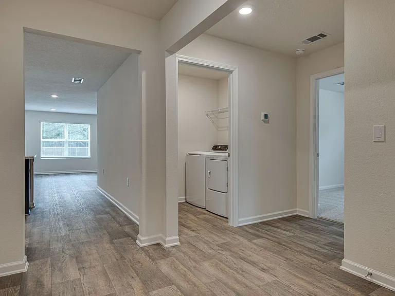 6401 Churchill Cir — Photo 20