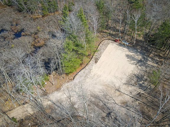 3rd image of 4986 Ridge Rd
