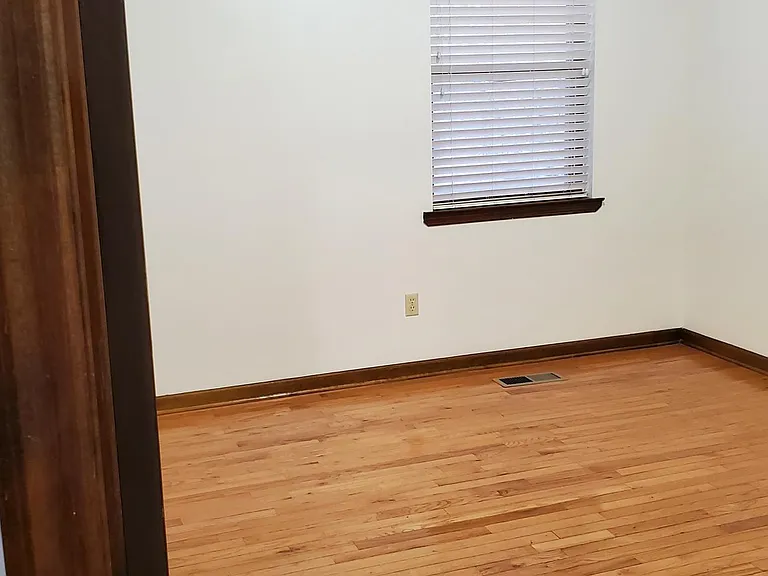7001 Pauline Cir — Photo 18
