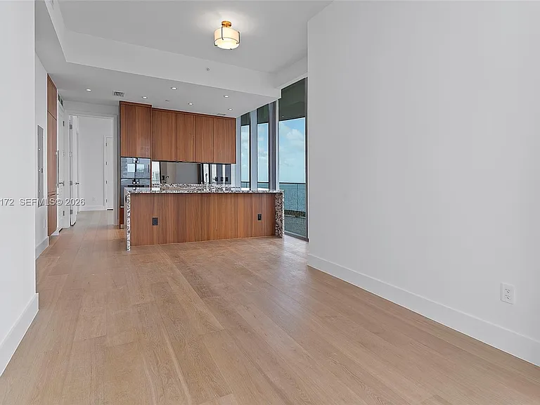 175 SE 25th Rd #1003 — Photo 3