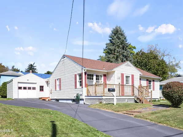 165 Connecticut Ave, Pittsfield, MA 01201