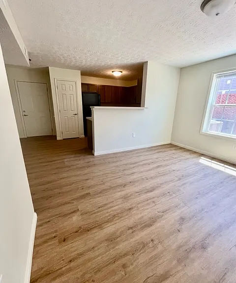 3420 Professional Park Dr — Photo 2