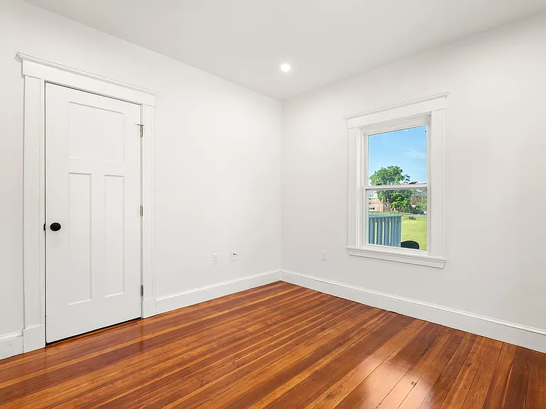 83 Franklin Ave #83 — Photo 14