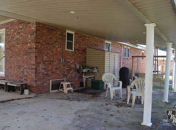 4th image of 141 E 120th St