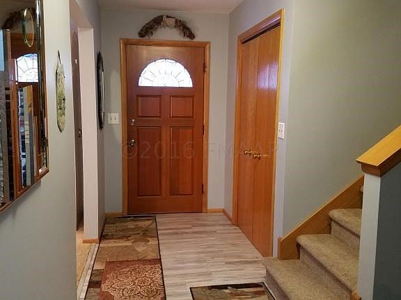 Large Bright Foyer