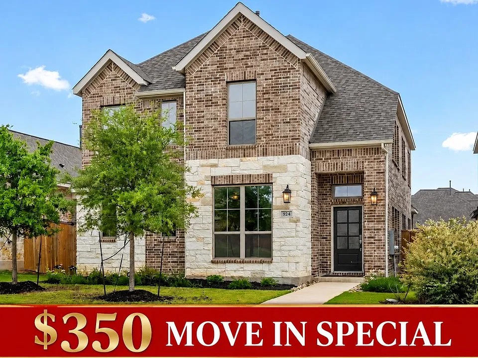 924 Azul Lagoon Dr