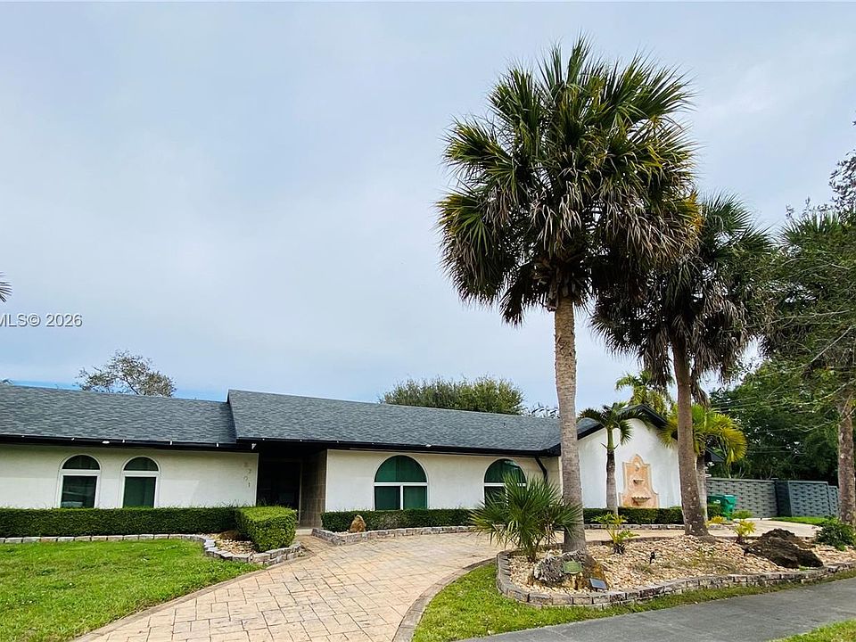 1st image of 8701 SW 191st St
