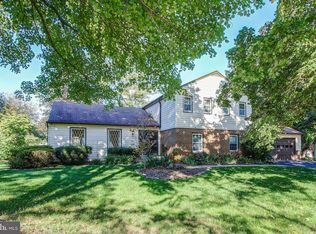 3 Sky Ridge Ct, Rockville, MD 20854