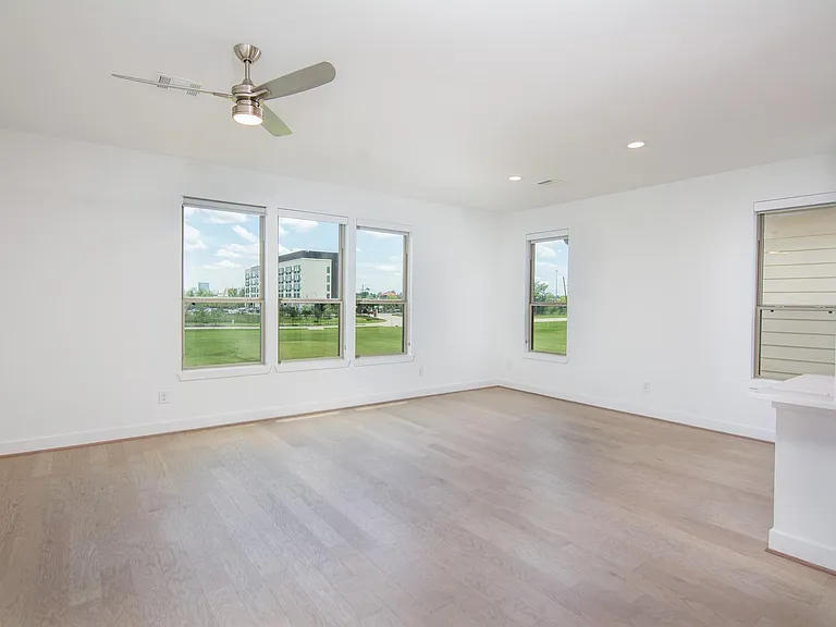 462 S Centro Cir — Photo 14