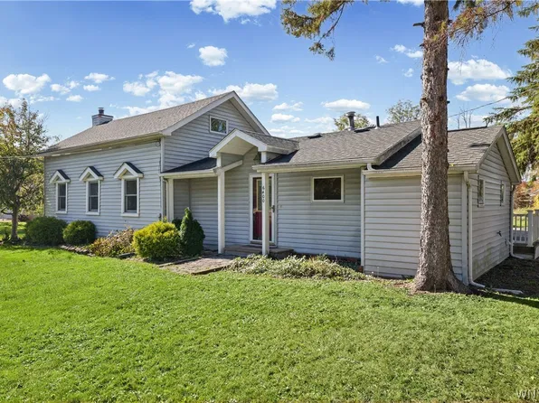 6400 Goodrich Rd, Clarence Center, NY 14032