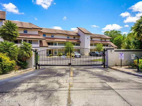 1307 RIVER HILLS Circle E #6, Jacksonville, FL 32211