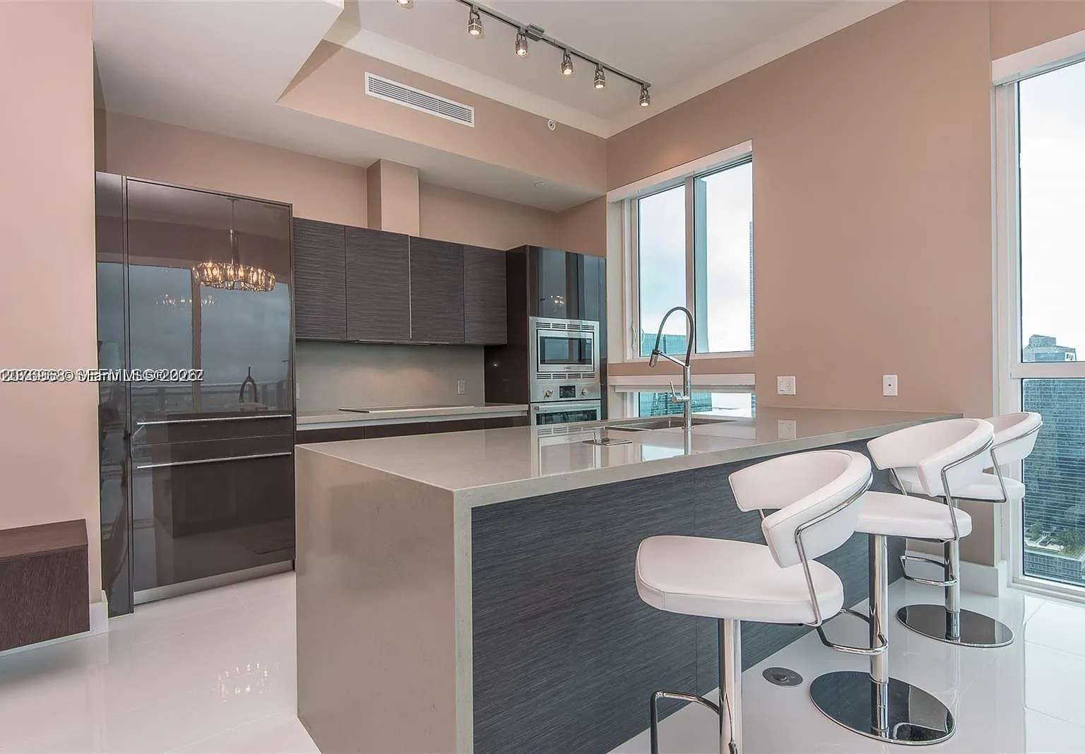 The Bondo (1080 Brickell) — Photo 4