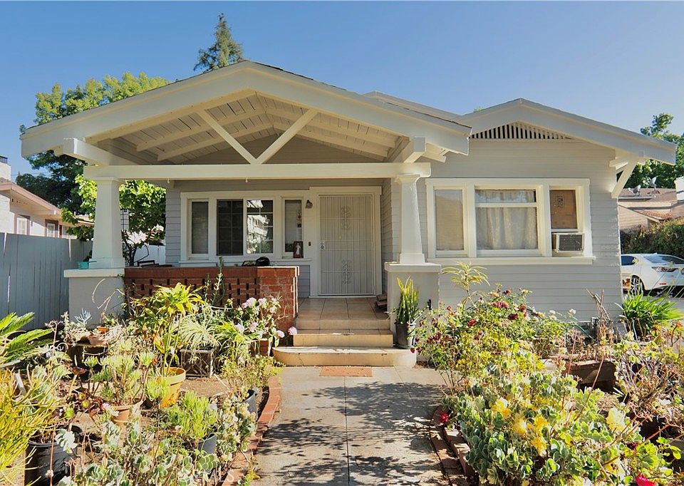 1st image of 2128 Yosemite Dr
