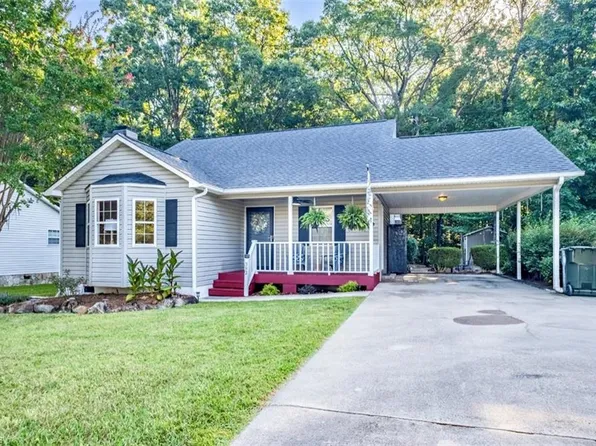 392 Meadow Lark Ln, Thomasville, NC 27360